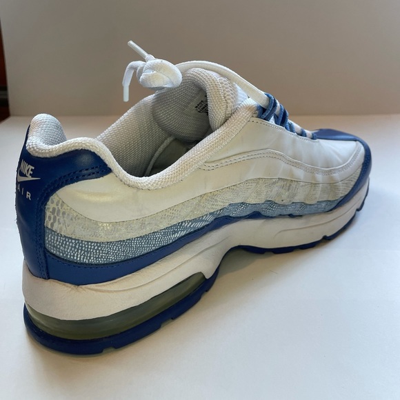 NIKE Air Max 95 Premium Pisces - Picture 7 of 12